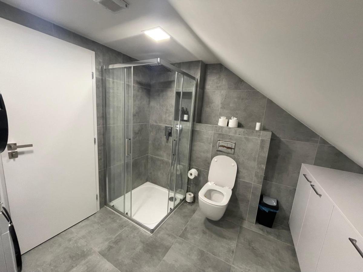 Apartman Svetla Pardubice Exteriör bild